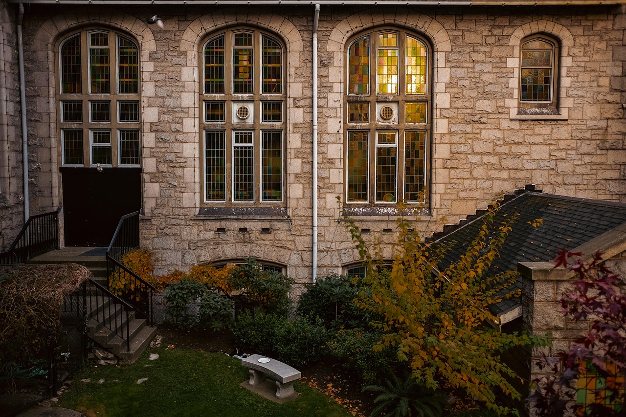 navigating-legal-online-gambling-in-vanc-640x480-9ud8cl