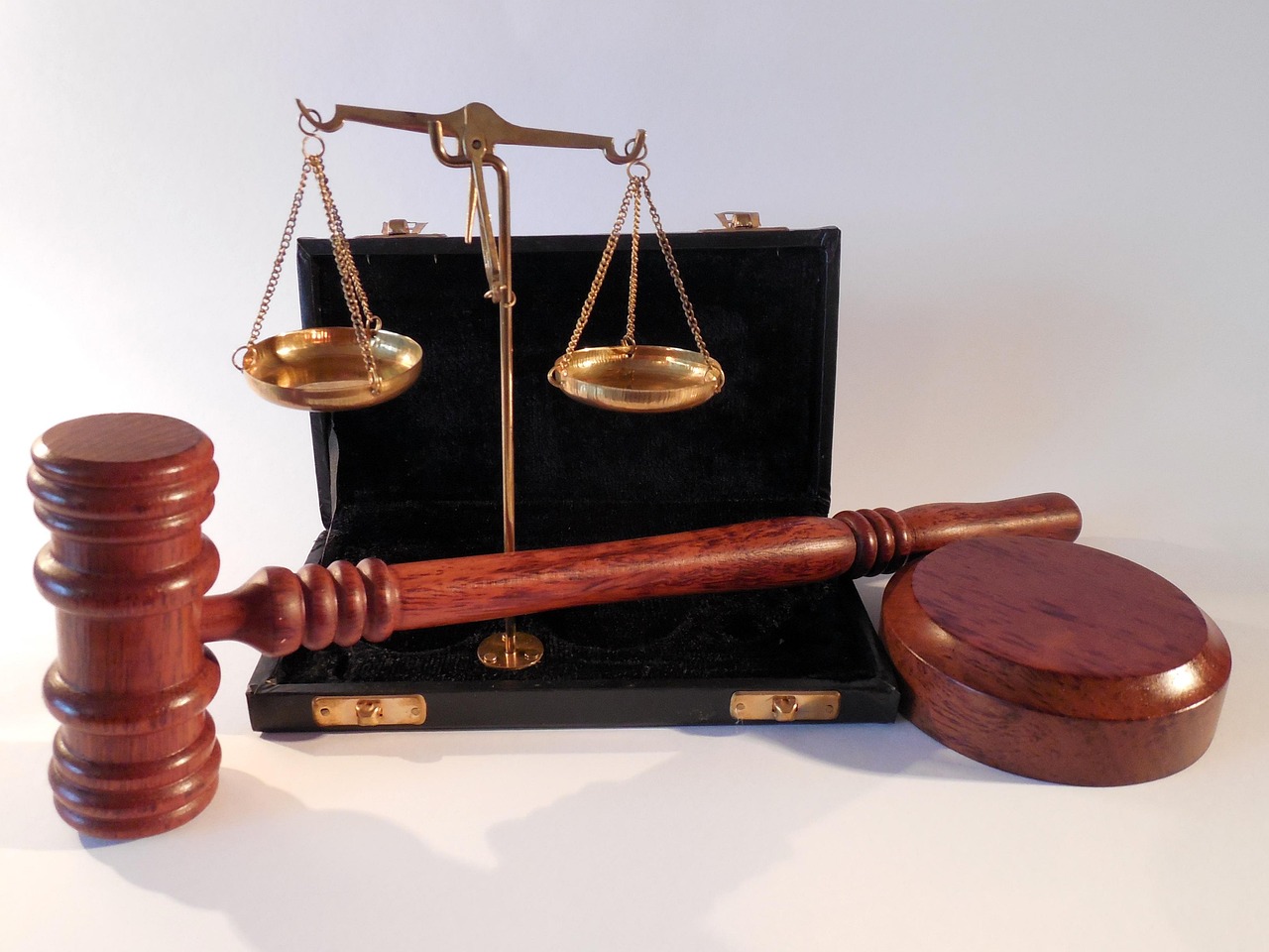 courtroom gavel
